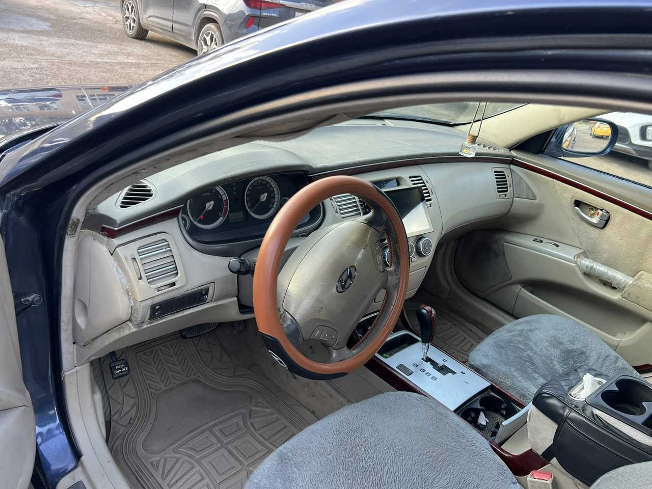 ازيره موديل 2007
رقم بابل

مصبوغه عام اثر الجراد
مكينه 2700

تبريد شغال 

للبيع والمراوس حسب القناعه

$77 ورقه

***********

متواجد واتساب
