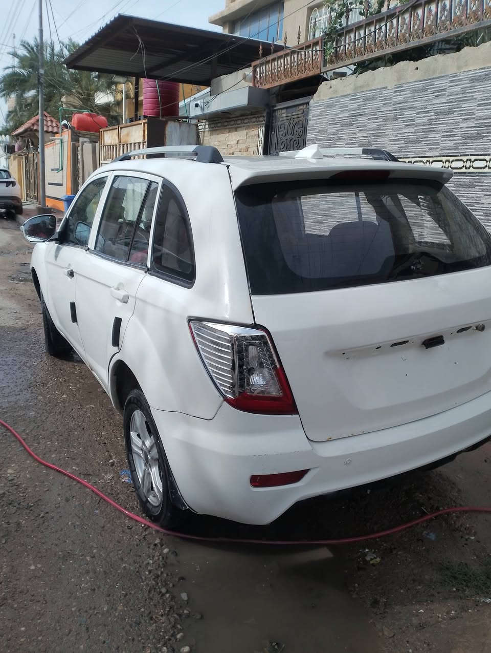 السلام عليكم ليفان اكس ستين رقم بصرة كير ومحرك وحداديه مكفوله السيارة معمره خياسات بالبيبان والدوس مصبوغه عام ***********  السعر45
