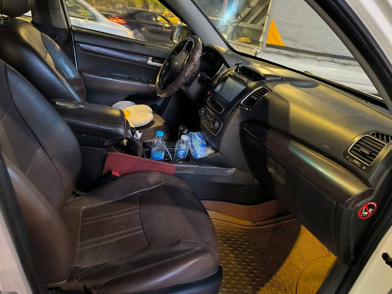 سورنتو ٢٠١٥ خليجي كويتي رقم بغداد مكفوله كفاله عامه فقط شخط بالبنيد سياره جاهز من كير محرك ٦ سلندر وصدر امامي خلفي تخم تاير جديد باتري جديد مكان الاسياره الانبار فلوجه. (السعر ٢١٠٠٠) شدتين وعشر. رقم صاحب السياره ***********.... اخوان مارد علئ الرسائل الي يحب تفاصيل اكثر والشراي يتصل
