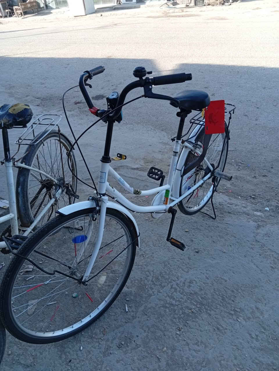 سلام عليكم بايسكل البيع بعده جديد ماصارلي شهر من اخذته سعره 100 وبي مجال قليل  ***********...مكان حله
