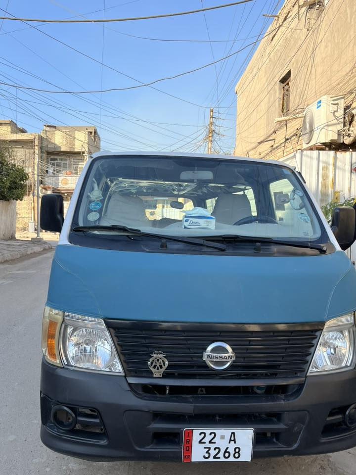 سلام عليكم سيارة نيسان يورفان 2008 رقم شمالي
السيارة نضيفة كاملة مكملة صدر جديد تخم تاير جديد 
للاستفسار:***********
