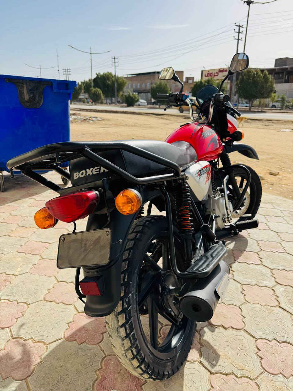 سلام عليكم بوكسر للبيع مديل 22 شكل 23 دراجه فول رقم وسنويه بسمي نضافه شرط احله من تصوير تجي وتشوف تواصل فقط فقط واتساب ***********
