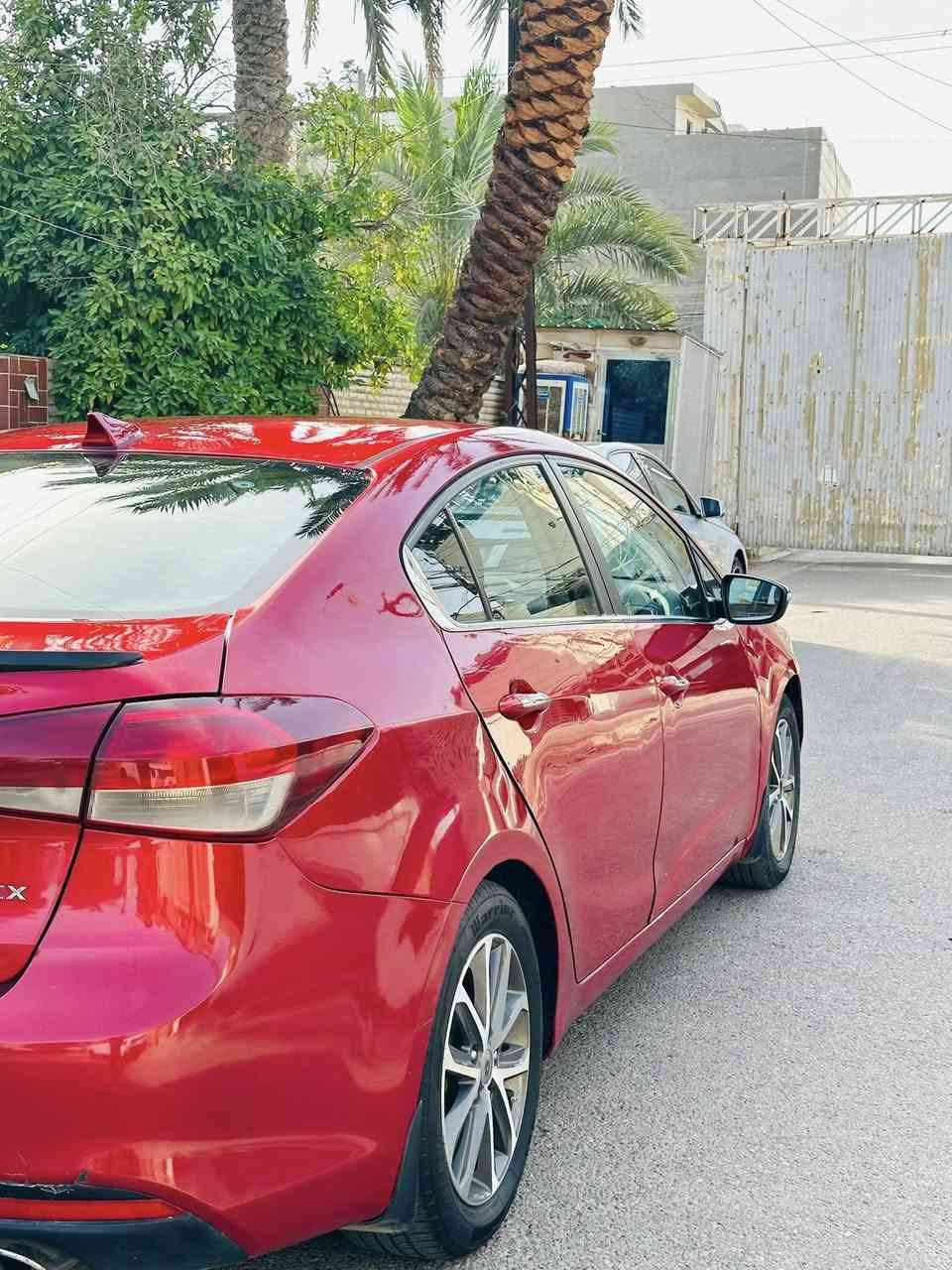 فورتي 2017 تفاصيل بل صور كير ومكينة كفالة مكانها بغداد كاظمية السعر 105 وبيها مجال ***********
