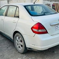 نيسان تيدا • ٢٠٠٧ • توماتيك