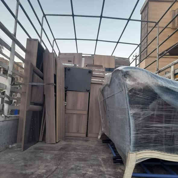 #مكتب-#الشمري لنقل الاثاث العام/ 
(***********) اتصل والباقي علينه 
 السلام عليكم زبائننا الكرام
لاتفكر نحن في خدمتك
لنقل الاثاث العام 🏣 كادر متخصص من سياره كبيره هينو وسياره صغيره كيا 🚛🚛 وعمال متخصصه بنقل الاثاث👨‍🔧👨‍🔧ونجار لفتح الغرف والشد 🧿عراقي🇮🇶🧿تركي🇹🇷🧿ماليزي🇹🇷🧿 وكل شي تحت المسؤليه🤴 معا تغليف الغراض .. اتصل والباقي علينا.. 📞📞
رقم الهاتف***********واتس اب💚تلي 
فيس بوك💛
* يوجد لدينا وصولات كامله في  بغداد الئ المحافظات وبالعكس
‏‪0771 372 4139‬‏ اتصال او /واتساب 
*********** اتصال او/ واتساب 
متواجدين 24 ساعه
