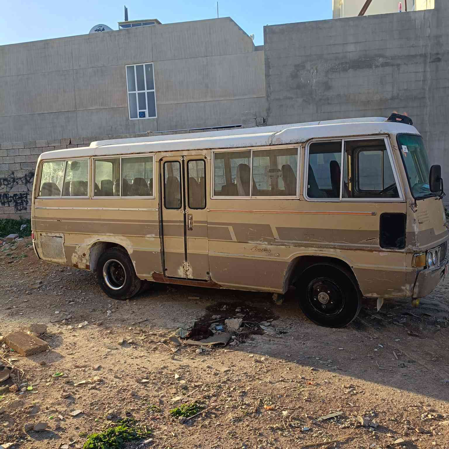 موديل 82 شرط وكاله محرك ستندر وبي مجموعه مال 90 سعر 24 سياره موجوده بكركوك هذا رقم صاحب سياره ‏‪0770 027 6238‬‏ اني مكلف بنشر
