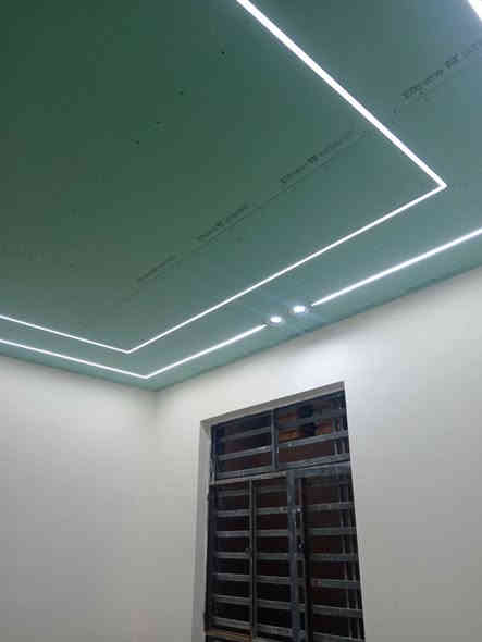 سيد علي للتأسيسات كهربائية وجميع مراحل سحب تشطيب نزالات أسعار مناسبه شغل نضيف ودرجه اولة مجمعات مدارس بنايات كادر متكامل جاهزين عده وعدد. للتواصل ***********
