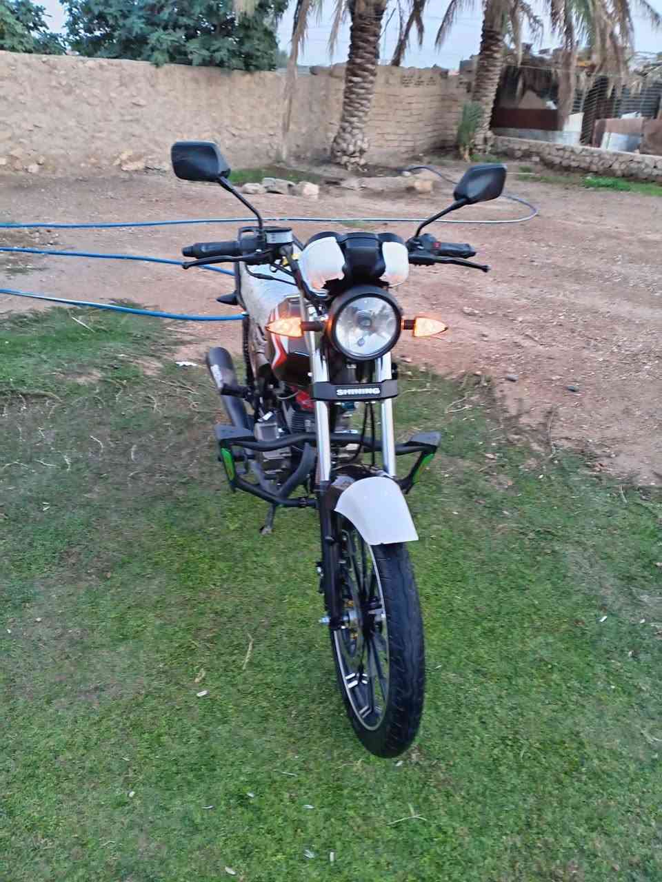 ماطور شانق للبيع موديل 23 السعر 950 وبي مجال شيء بسيط***********
