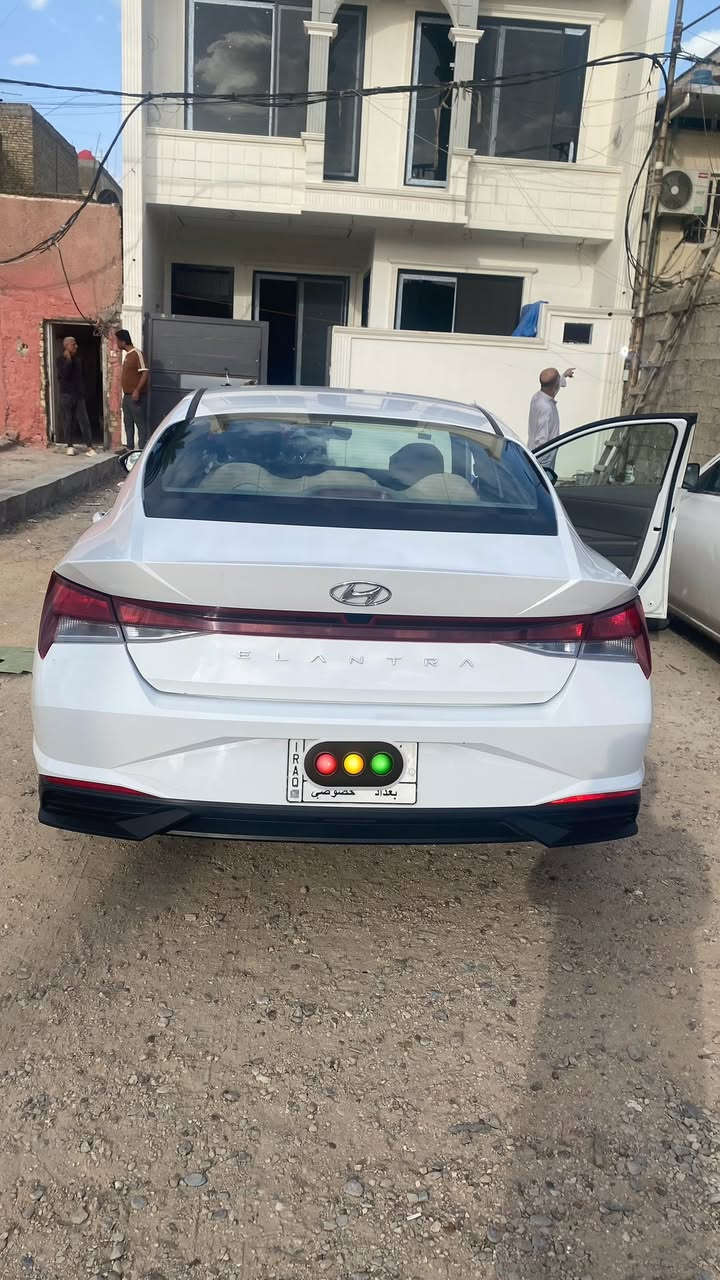 للبيع ..
هيونداي النترا 2023 خليجي بأسمي تحويل ثاني يوم رقم بغداد  محرك 1600 دوش مكفولة من الصبغ والضربة ماشية 57  قابل للزيادة السعر  ١٥٥ ورقة وبيها مجال بسيط 
الاتصال ابو علي ***********
