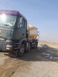 البيع خباطه 10متر مكينه بم ونازل السياره٢٠٠٣ خير من الله سياره مانقصه ...