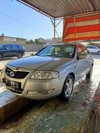 صەنی سامسۆنگ  مۆدێل ۲۰۰۹ براوەی دوبەی مواسەفات فول فولە بەس سڵایت نییە...