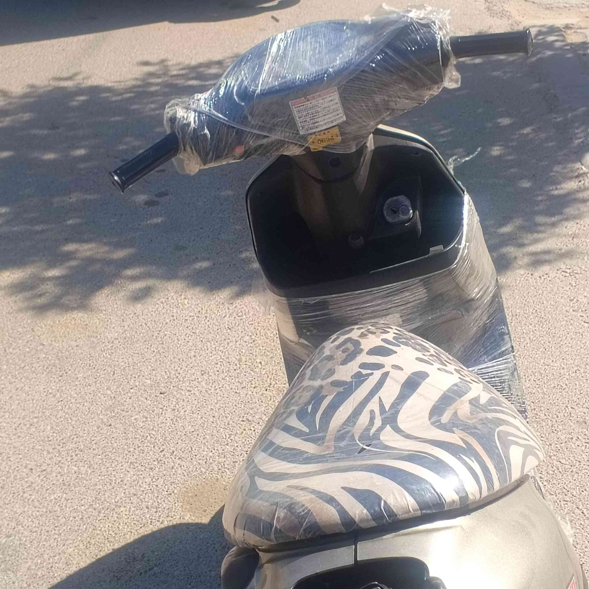 دراجه ساسوكي جنطه نضيفه خير من الله نكره بس الباتري ضعيف السعر 400 وبيها مجال قليل
الشراي يراسلني خاص او يتصل على رقم 
***********
