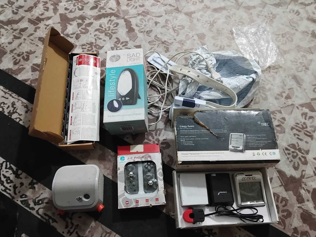 سلام عليكم
للبيع كلهن ب 100


**إذا كنت صاحب هذا الإعلان وتريد حذفه لأي سبب، رجاءا أرسل رسالة إلى الدعم الفني**