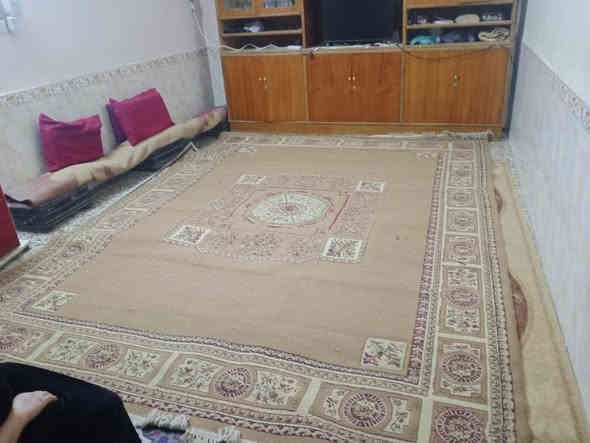 السلام عليكم فرشات لبيع حجم 4*5 كل وحدة  سعره100الف.  بيه مجال هذا رقمي ***********. ديوانية مركز
