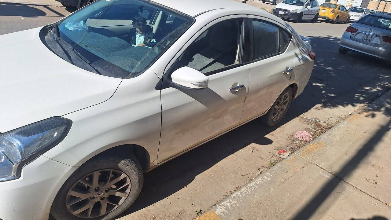 سيارة نيسان سني موديل 2024 مصري . الضرر خفيف فقط جاملغ امامي بصف السائق راجع على البارد شي خفيف . وتبديل جامة الامامية فقط . والباقي كفالة افحص سونار  . سيارة بيه شوية تكحيلات خفيفه . .
العسر 118 ورقة سيارة رقم اربيل بأسمي تحويل ثاني يوم مكاني الفلوجة.  
ماشية عداد 68 الف كيلو . اتصل 
*********** الي مو شراي لا يدخل ويعامل .
