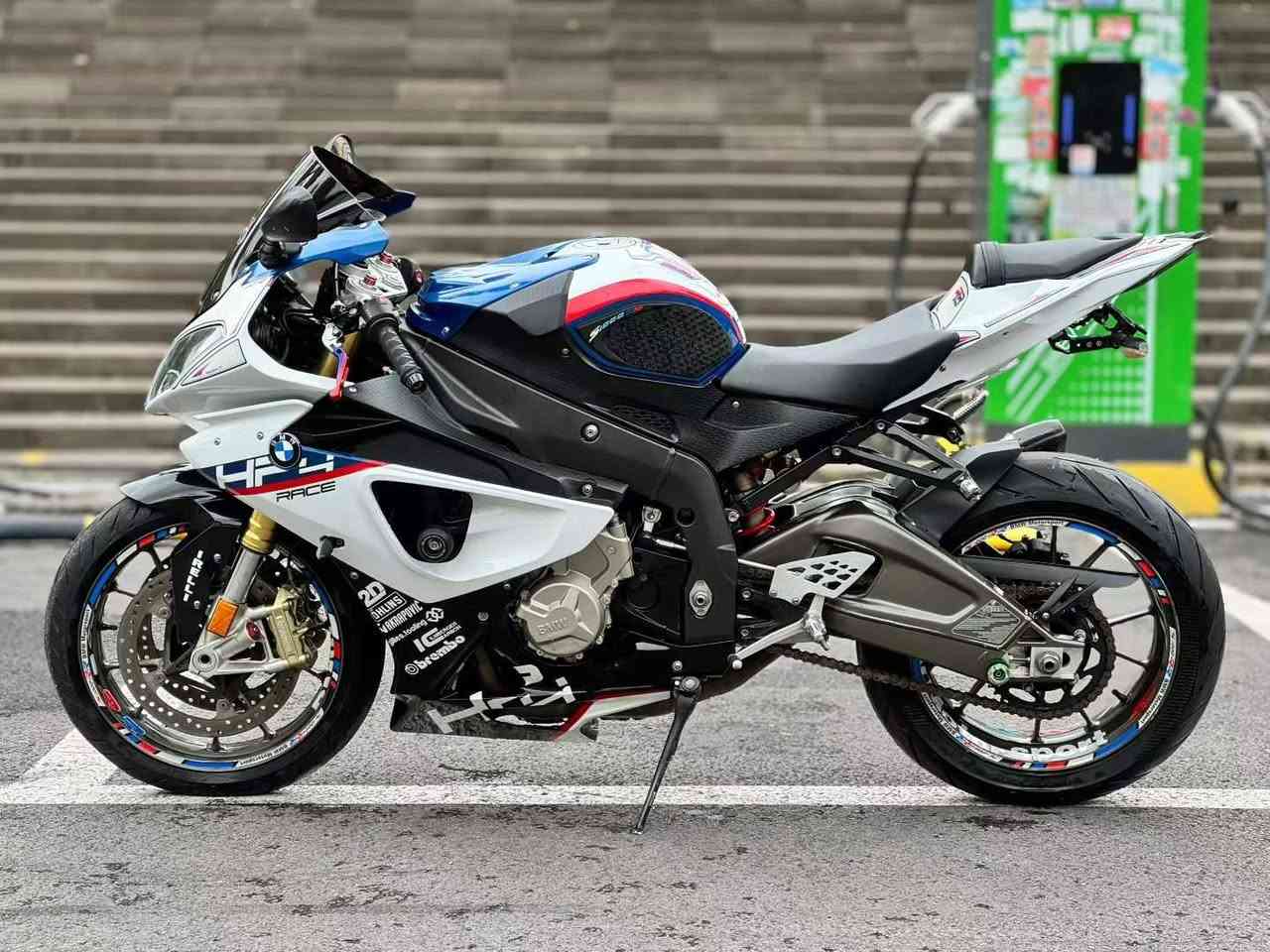 BMW S1000RR
2011
50ورقە
ضمان  محرك گير بدون حادث
هزا دراجه بل خارج 
بعد ٤٥-٩٠ من دفع وصل سليمانيه
***********
***********
***********
اعزا كرام كل دراجات بل خارج بعد ٤٥-٩٠ وصل 

أعتذر إن تسببت هذه المنشورات في مشاكل لبعض الأشخاص.

أي شخص لديه شركة نقل في الصين أو اليابان، سأرسل الدراجة النارية إليه. جميع الدراجات النارية أرخص.
٥٠٠$
وبالمناسبة، هذه الأسعار صحيحة.

لقد صُدم بعض الناس بشدة، يا أعزائي.

أؤكد لكم أنني سأجعله أرخص آنشالله 
شكران للمدير كروب

‏https://www.tiktok.com/@madeinjapan919?_r=1&_t=ZS-92jOpMF0D3q

‏https://www.tiktok.com/@samuraiskill1?_r=1&_t=ZS-92jOrywJb6u
 یمکن تابعنی علی تیک توک
