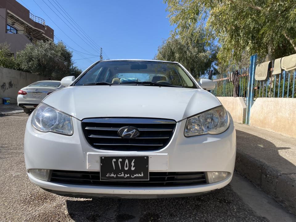 ئاڤانتی٢٠٠٦
مەکینە شانزە دکشن بەرز
کوشن جلد و هیتەر
سوکان ڤۆلیۆم
حاسەی دواوە
لایت ئۆتۆ
چوارتاییەی نوێ لە ژێرە
قەباغی دکشنی بۆ دانراوە
تاقم نۆزڵی تازە گۆڕدراوە
ئاوینە شەفت
هیتەری جامی دواوەی هەیە
جامی پێش و دوای هەڵگیراوەتەوە و دانراوە ئاونادات
گێڕ و مەکینەی بەشەرت
سەقفی بێ بۆیاغە و بەشەرتە یەک دوو جێگەی بچووکی بۆیاغەکەی کەمێ لێ بۆتەوە
پێش و پشتی کەپسە

سعرەکەشی ٤٩گەڵا و موعامەلەیەکی زۆر زۆر زۆر کەم
***********
