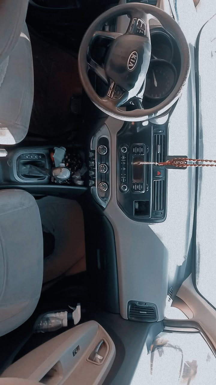 سلام عليكم شباب عدي كيا ريو موديل 2012 سياره خليجي بدون حادث سياره مكفوله بيه بس مكانات معمره يم دوس فقط السياره سدر جديد تخم تاير جديد تبريد تتفاء
شغالات  بيه مانع نزلاق بيه موصفات حلـِۈۋ‏وھّ اشاير بلمرايه. محرك وكشر. نضيفه السياره تراي وين مايعجبك روح بيه محركه 1600 اقتصادي فول رقم واسط ملاحضه شباب اني مكلف بنشر ومكان سياره بغداد جسر ديالى القديم يم زعفرانيه وهاذه رقم راعيه وتصل وبيك خير وتدلل ***********
