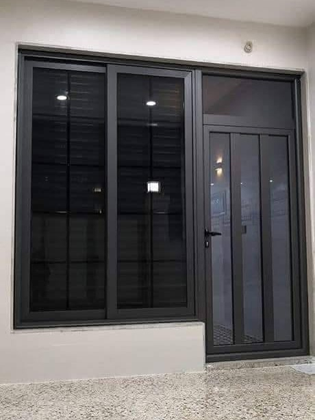 بيتك يستحق الأفضل.. والراحة تبدأ من شبابيك الألمنيوم! 🏠✨
هل تبحث عن عزل تام للصوت والحرارة مع مظهر عصري؟ نحن نوفر لك حلولاً متكاملة لتجهيز منزلك بأحدث تصاميم الألمنيوم:
• شبابيك سلايد : سلاسة في الحركة وتوفير للمساحة، مع زجاج عازل فائق الجودة.
• شبابيك مفصلي: إحكام غلق تام وعزل مائي وحراري بنسبة 100%.
• أبواب صحيات: تصاميم مقاومة للرطوبة والمياه، بألوان عصرية تناسب ديكور منزلك. 
للاستفسار مراسلة الصفحه 
او الاتصال على الارقام 
*********** 
 ***********
او زيارة معرضنا 
📍حله - قرب جسر الثوره - طريق بغداد - مقابل ابو مروه للسيراميك
