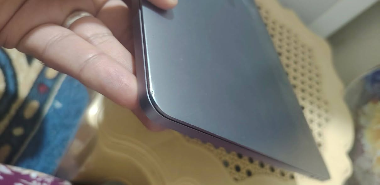 ماك بوك برو
للبيع
السعر مااعرف شكد لان اللابتوب ماخذه قبل 3 سنوات
كل تفاصيلة بالصور بي مكان طخات مصورها 
المكان الانبار
للتواصل
واتساب
***********
