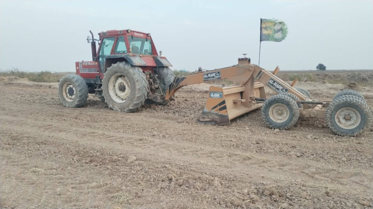 سلام عليكم فيات 140نص اوتماتيك جديده جاهزه للشغل اي نقص مابيه رقم واسط بسمي،مكانه واسط الشحيميه ***********
***********
