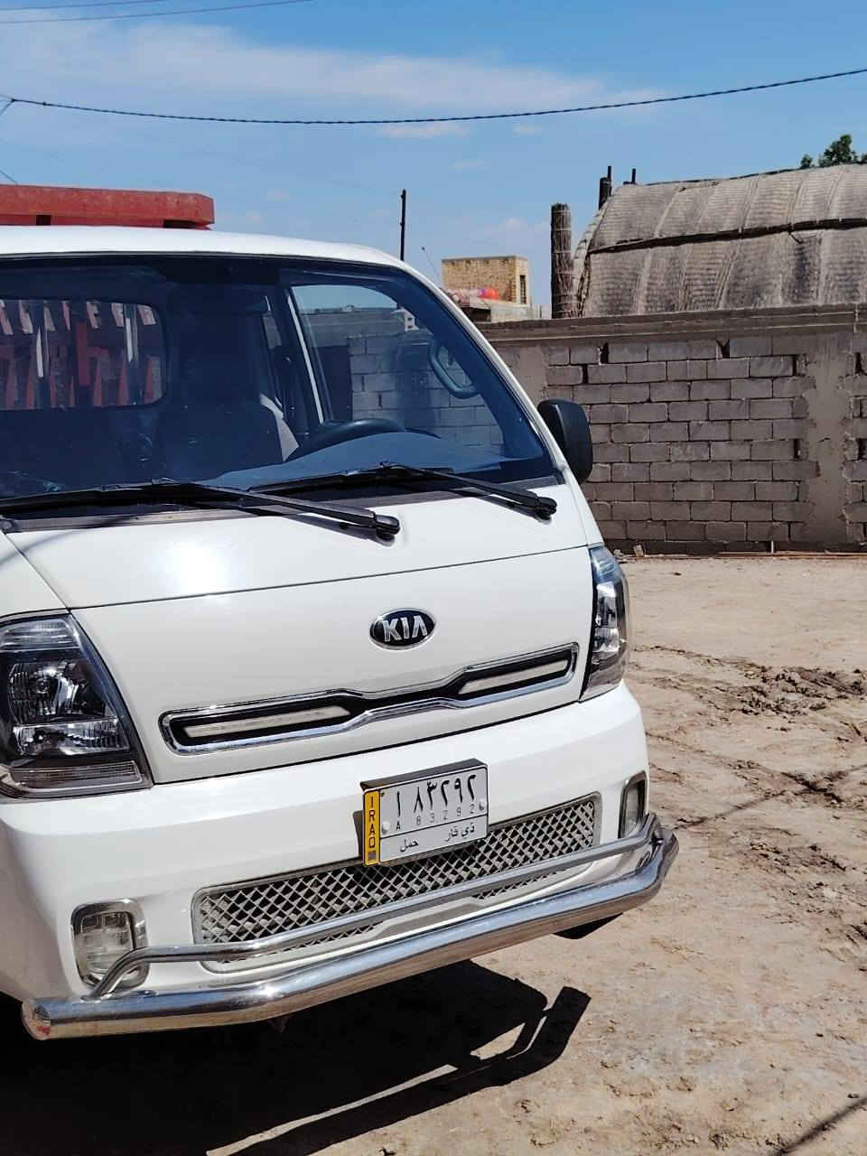 السلام عليكم كيا بنگو فحل مفتوح محرك 4000
ماشيه 100الف 
سياره جاهزه هيه ومحجرها 
مكفوله كفاله عامه 
تحويل ثاني يوم 
***********

