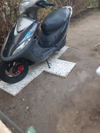 مكاني بغداد البياع ماكس عدله نضيفه سعره ٦٥٠ وبيه مجال قليل كلش ٠٧٧٠٥٣٢...