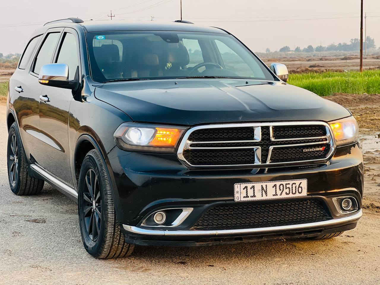 السلام عليكم 
للبيع دورنكو 2015 لمتد 
سياره كفاله عامه فقط شبر بجاملغ الامامي يعني قطعه وحده صبغ السياره بدون تبديل 
وصور الحادث بالمنشور 
 رقم بغداد نكليزي
فول مواصفات عده الفتحه
اشاير بل مري 
جنطه كهرباء 
كشنات جلد
حساسات خلفيه  
شفتات بل ستيرن
شاشه كبيره 
تشغيل عن بعد 
مري كهرباء 
كامره دواره 
خزن ميموري
مثبت سرعه
منضومه زينون 
محرك v6 3600 
السياره جاهزه حداديه وتخم تاير وكير ومكينه ومنضومه بانزين كله جديد 
 سياره احله من الصور بهواي 
مكان ذي قار الغراف
*********** هذا رقمي وبخدمتكم 
السعر 215 بيها حق التقدير شي بسيط
