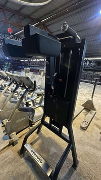 جهاز كولف لون اسود نظافه 90% سعر500الف وبي مجال بسيط مكان بغداد الدوره...