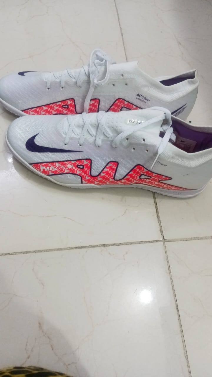 حذاء رياضي ماركه اصليه قياس 44السعر 35الف على اول تم


**إذا كنت صاحب هذا الإعلان وتريد حذفه لأي سبب، رجاءا أرسل رسالة إلى الدعم الفني**