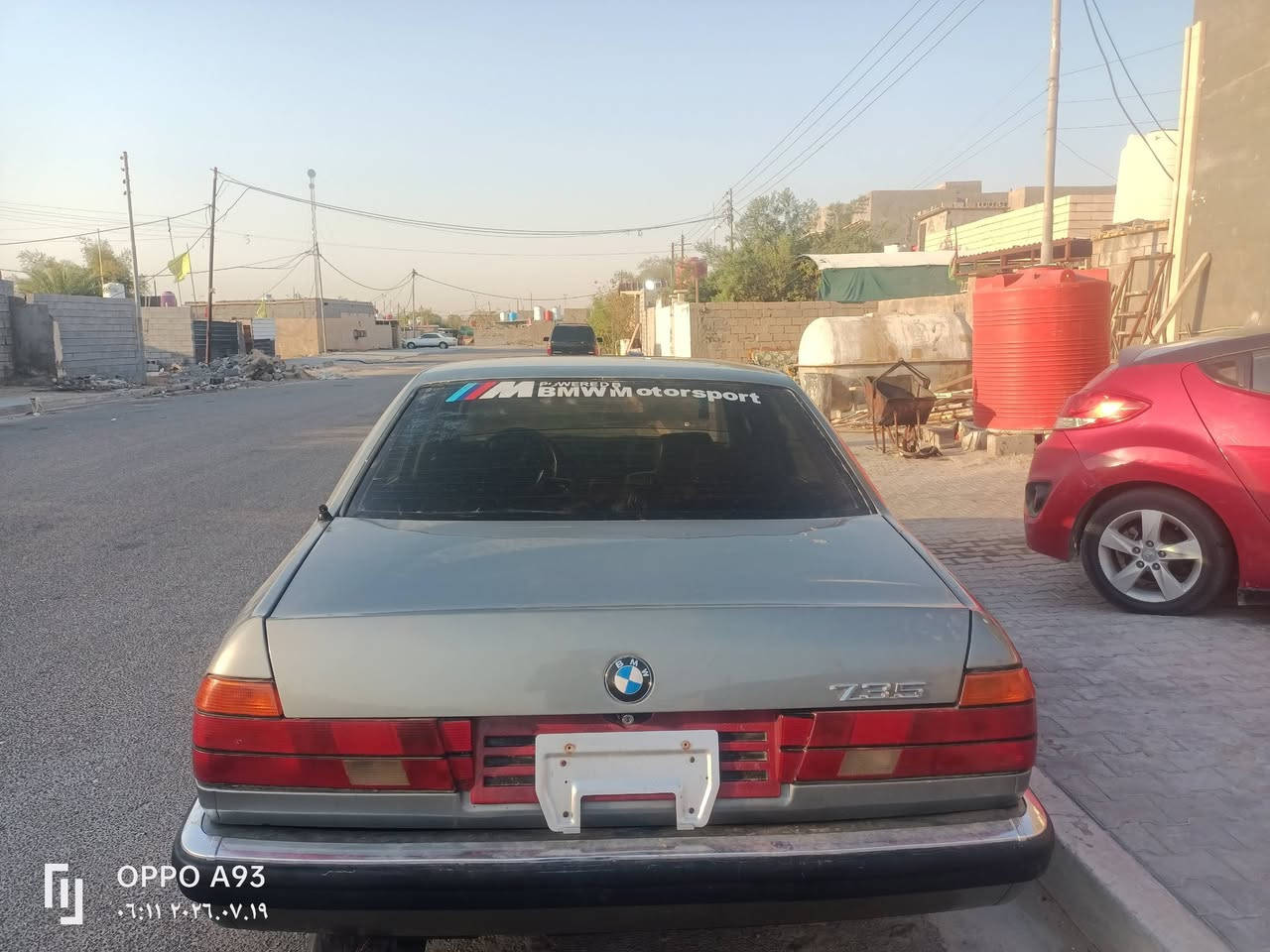سلام عليكم بي ام 735 كلش نظيفه غرفه جديده تبريد حداديه جاهزه سنويه 27 سعرها 48بيهه مجال اي نقص بيهه يطيح من سعرها ***********
