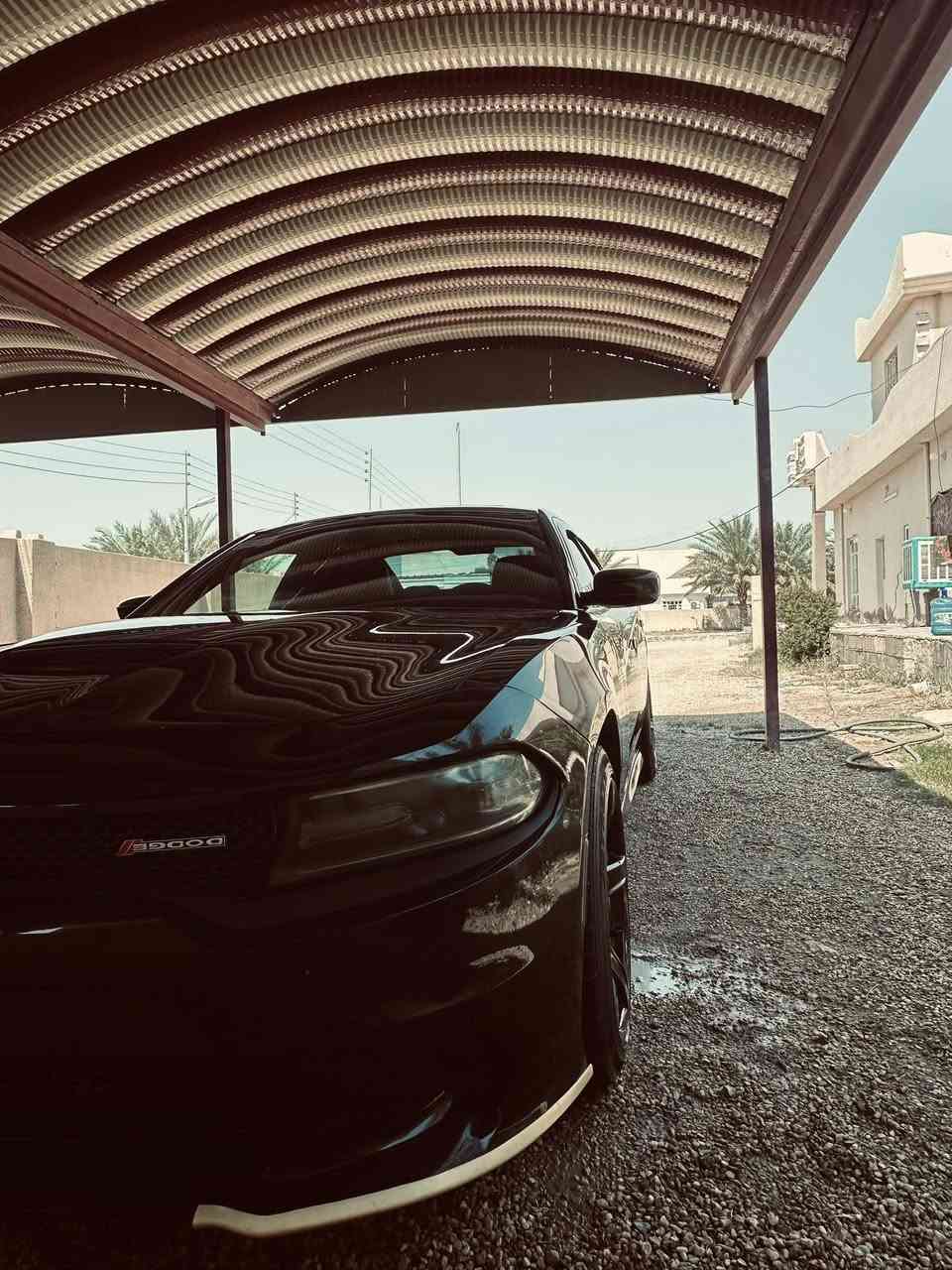 جارجر  sxt موديل 2020 ( امريكي)

 لون اسود 🖤⚜️ 

  فول  مواصفات 

(كفاله من الضربه بيها اربع قطع صبغ بدون دواخل) 

سياره جديده اي نقص ما بيهه ابد

داخلها لون اسود

(سيارة  ماشية 178الف   )

 سياره جديده بمعنى الكلمه

رقم بغداد 11

المحرك : V6.  3.6L .

المواصفات :

مقاعد رياضية جلد   

* مصابيح أمامية زنون . 

* كشافات الضباب زنون . 

* المصابيح الأمامية مع LED . 

* حساسات . 

* شاشه كبيرة مع نظام ملاحة نفكيشن GPS .

* الشاشة مع اوپشنات SRT . 

* سستم صوت الپاين .

* فتحت سقف (سلايد) . 

* مقاعد أمامية كهربائية عدد 2

* مقاعد أمامية وتدفئة . 

* تشغيل عن بعد . 

* محدد سرعة .

* تلفون بلوتوث . 

* كاميرا خلفية .

* مرايا متحسسة للاضاءة العالية .

* كير شفتر بالستيرن . 

* دخول ذكي (بصمة) .

سياره جديده بمعنى الكلمه 

السعر 200 💲 بيهه مجال  

*العنوان: الانبار فلوجه

للاتصال ع الرقم: ‭***********

بيع او مراوس حسب
