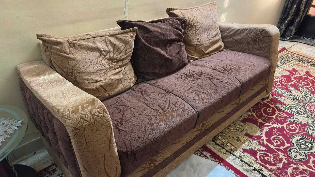 سلام عليكم تخم كامل  ب 50 قفله
ماعندي توصيل مكاني كراده خارج
للتواصل *********** واتساب
