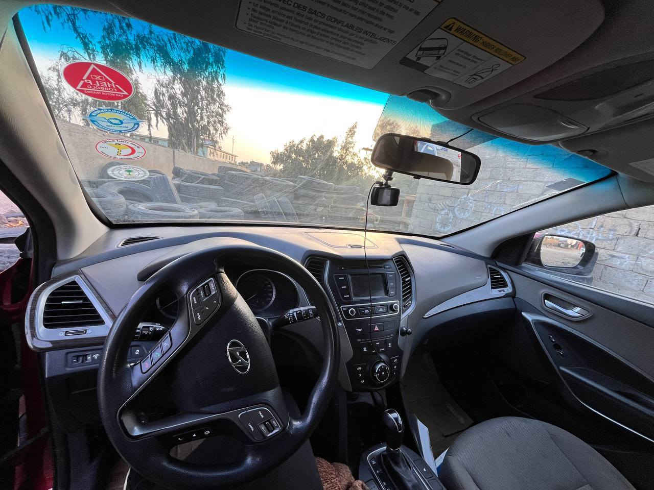 السلام عليكم سنتافيا 17رقم بغداد ضرر موضح بصوره باقي مكفول 4سلندر مكاني صويره ***********
