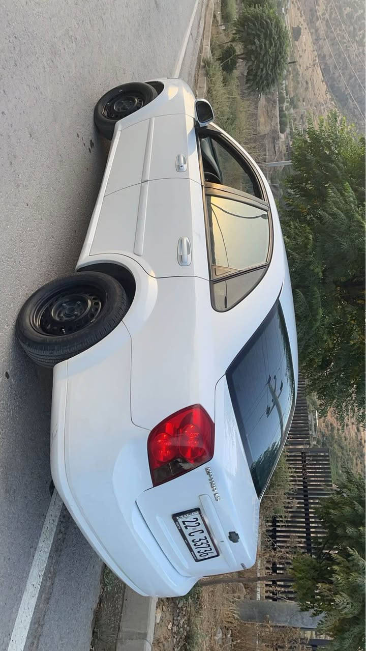 ئۆپترا مۆدیل 2012
گێر و مەکینە بەشەرت 
تەقە و رەقەی بە شەرت
سەنەوی و رەقەم نوێە
تەبرید سارد و گەرم بە شەرت
کارەبایی بەشەرت
سەیارەکە بێ بۆیاخە 
(یەک چاملخی ساردە کوتە…یەک دۆسەی سبوخە)
0751 219 12 73
سحری93 محاملە سوران, أربيل
