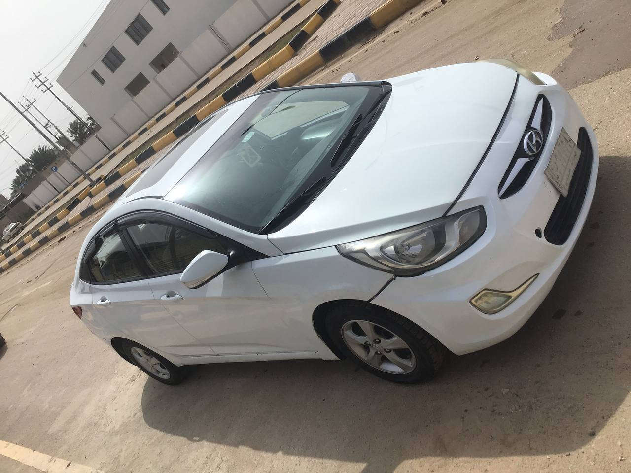 السلام عليكم
اكسنت خليجي محرك 1600بيها بنيد تبديل بدون دواخل السيارة جديدة وحلوة جاهزة من كلشي موديل 2015 السعر 87مكان السيارة الناصرية الهاتف ***********
