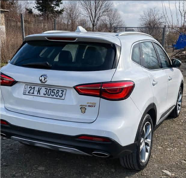 MG HS دەبڵ  ئەکسل و مەکینەی 20
ناو سوور و مواسەفات ترۆفی فول و
فول مواسەفات کوشن هیتەر و کامێرای 360
دەبڵ  ئەکسل و ئاوێنەی رادار و کوشن کارەبایی و دەرگای جەگ تەنها 29000 ڕۆشتووە و گێڕ و مەکینەی نەکراوەتەوە و ڕەنگی سپی بەفریە
سۆنەرم داناوە
نرخی 143 گەڵا
بۆ پەیوەندی
***********
*********** السليمانية, العراق
