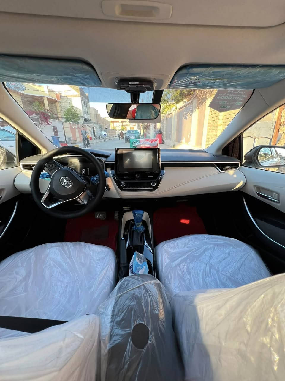 كورلا موديل 2024
خليجي بانزين فول موصفات
شركة ساز
بصمة 
فتحة بالسكف
قطعتين تبريد
داخل ابيض
محرك 1800
ماشية 70 الف
بيها بارد قليل بالجاملغ الخلفي
الرقم اربيل
العنوان / الرمادي
السعر/175
رقمي/***********
