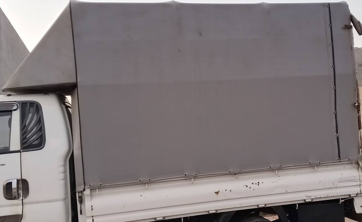 بودي مع محجل للبيع وجادر ارتفاع مترين السعر 800 الف وبي مجال بسيط الاتصال 
*********** مكلف بالنشر
