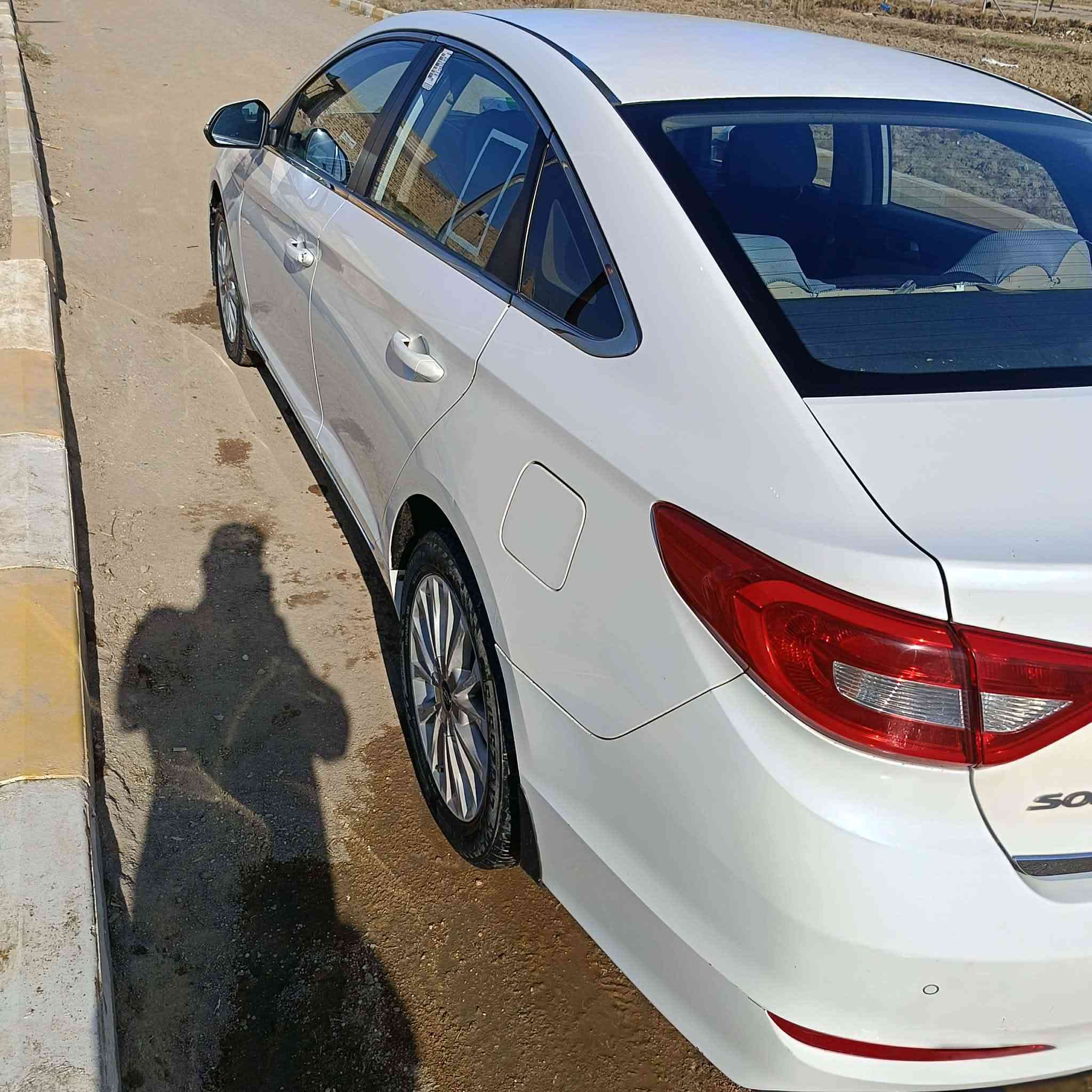 السلام عليكم ...سوناتا خليجي 2015...ميكنه 2400 دوش مواصفات ..مري شفط تبريد قطعتين حساسات تحكم ستيرن تحديد سرعه .. بيه هلال جاملغ الايمن السعر 147 .غير متواجد ع الفيس فقط اتصال ***********
