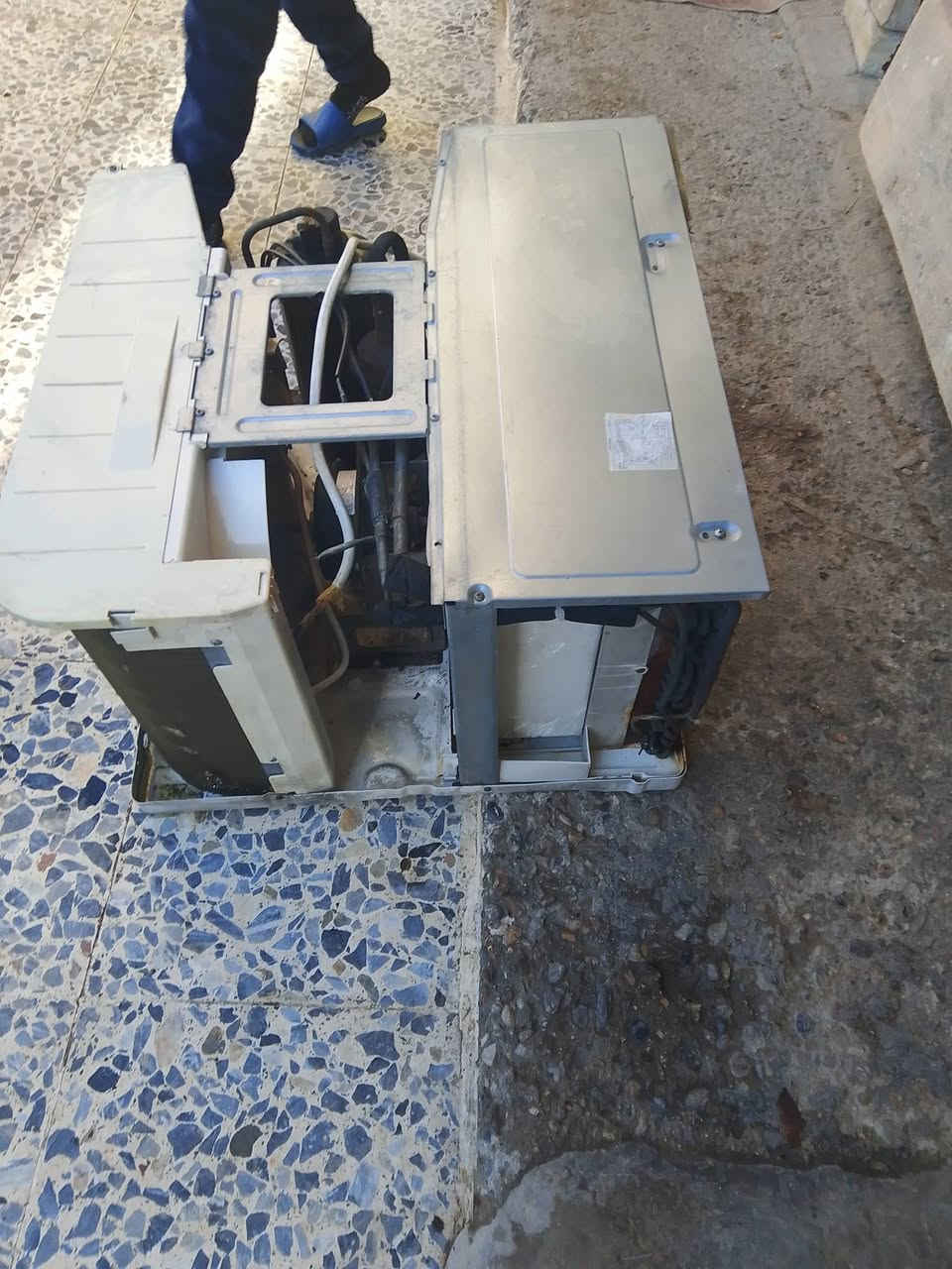 السلام عليكم مكيف شغال موسم واحد سعر 200 مكان بغداد كماليه م
***********
