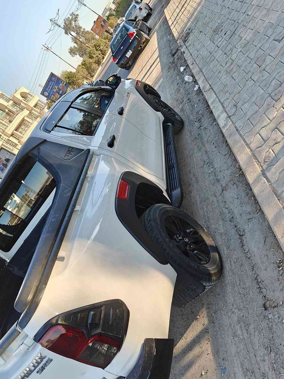 موديل 18 مكفول *********** متواجد واتساب وفيس
