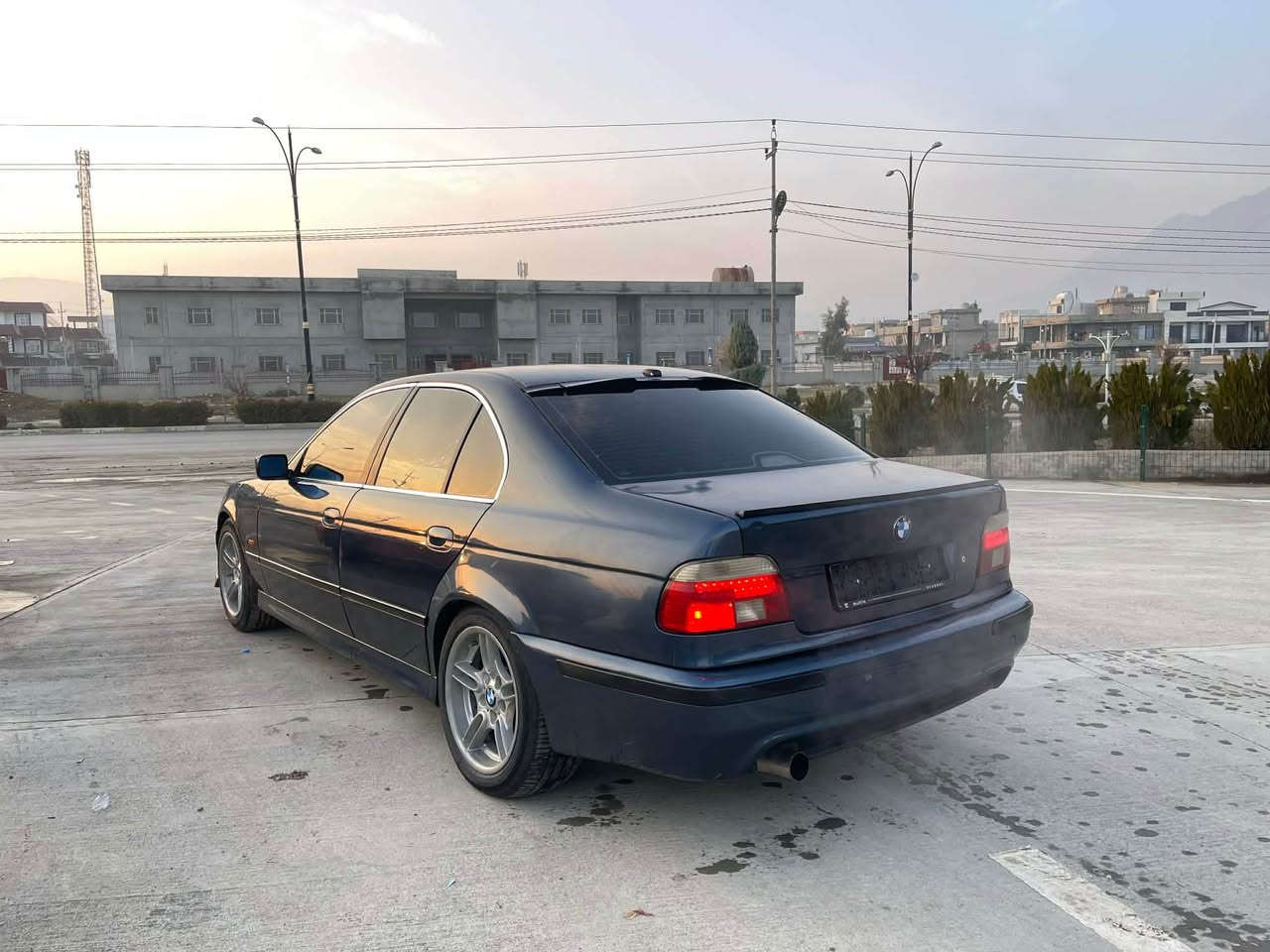 سەقەر 2001 M سپۆرت
مەکینە 525 دەبل دیجیتال ٣گیر تۆماتیک و عادی و سپۆرت  گیرو مەکینە و ئەکسل و کارەبای کامل بەشەرت  نرخی ٤٣$مەجال 
*********** ژ.م رانية, السليمانية
