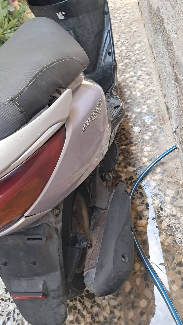 السلام عليكم بريز للبيع رمبه السعر ٦٥٠ العنوان الحريه***********
