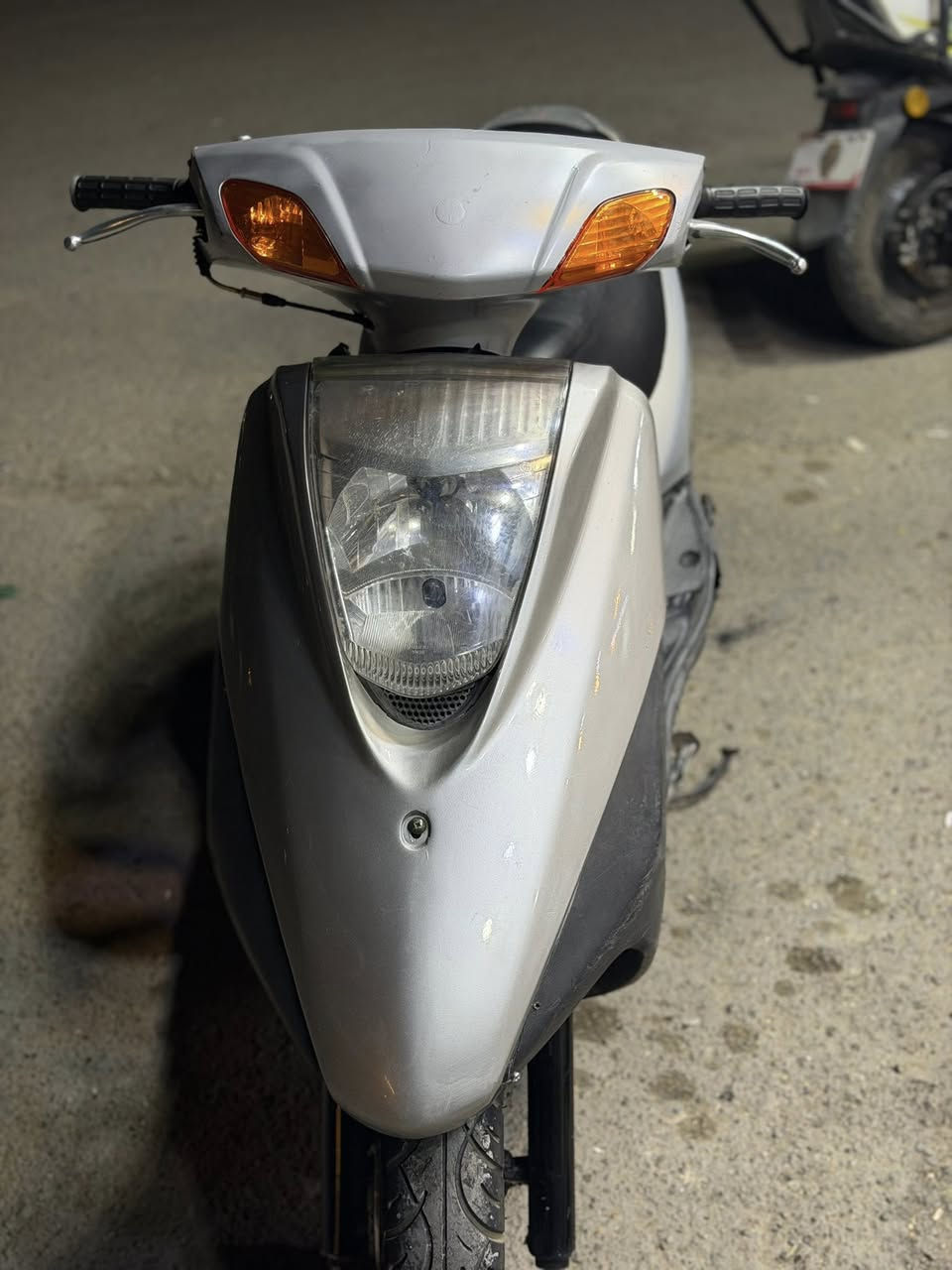 السلام عليكم 
دراجه ابريز (للبيع )
الدراجه ونضيفه ومثل ماشوفون بعيونكم اي نقص مابيها للاستفسار *********** واتساب موجود(  العنون _القاهره )( السعر 650 الف )وبيك خير وتدلل
