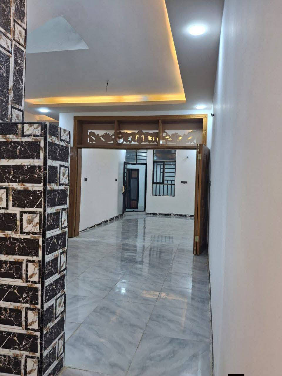 بيت  100متر للبيع ✔️
درجه اولى
((قريب عل الشارع  بلخط الاول ))

طابو زراعي سند 25 + أقرار محكمة 

العنوان / شارع الصب  عمود 282 ( قريب الشارع العام)  

كامل من كلشي  مفتاح ✨

غرفة  نوم  صاله.... مطبخ..... ... صحيات ..ستقبال 

السعر 45  وبيه مجال 

ملاحظة// متوفره كاف المساحات 50متر 80متر 100متر 120متر 150متر 200متر وكل هاذه وباسعار مناسبه ومل الخدمات متوفره

للستفسار ***********
