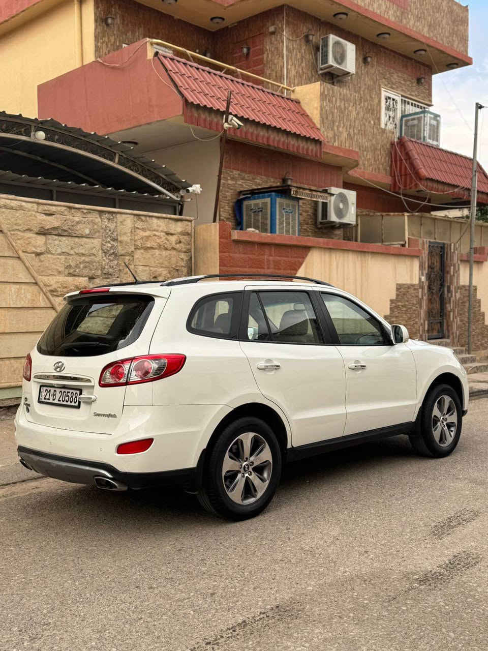 سنتافي خليجي 2012 رقم سليمانية 21

مكفولة كفالة عامة من الصبغ والتبديل 

حتى الدعاميات بدون صبغ شرط

فول مواصفات 1/1 ماشية  182  الف كيلو متر

محرك 4 سلندر حجم 2400 مامفتوح شرط

كير ومحرك ما مفتوح بدون صوت وصرف وبخار 

7سبعة مقاعد و 3 قطع تبريد مركزي ثلاجة بالدشبول 

شاشة وكاميرا خلفية دوار

دشبول ودواخل الغرفة نظيف

كشنات جلد بلادي ونظيف 

تدفئة وتبريد وكهربائيات شرط

طخم امامي وخلفي وحدادية جديدة شرط

بلاجكتور امامي  -  حساس دعامية خلفية

ويل كروم اسود المرغوب - مراية شفط 

كامل تحكمات استيرن طرفين

سعر  156 $ بيها مجال للطيبين 🌹

بطاقة 🪪 بانزين موجودة

سيارة بإسم صديقي من الشركة إيد واحد شرط

شرط التحويل والغرامات

اسيا واتساب ***********

كورك             ***********

عنوان كركوك - اسكان قرب مستشفى ازادي 

شراي اتصل وتدلل 🌷 كركوك, العراق
