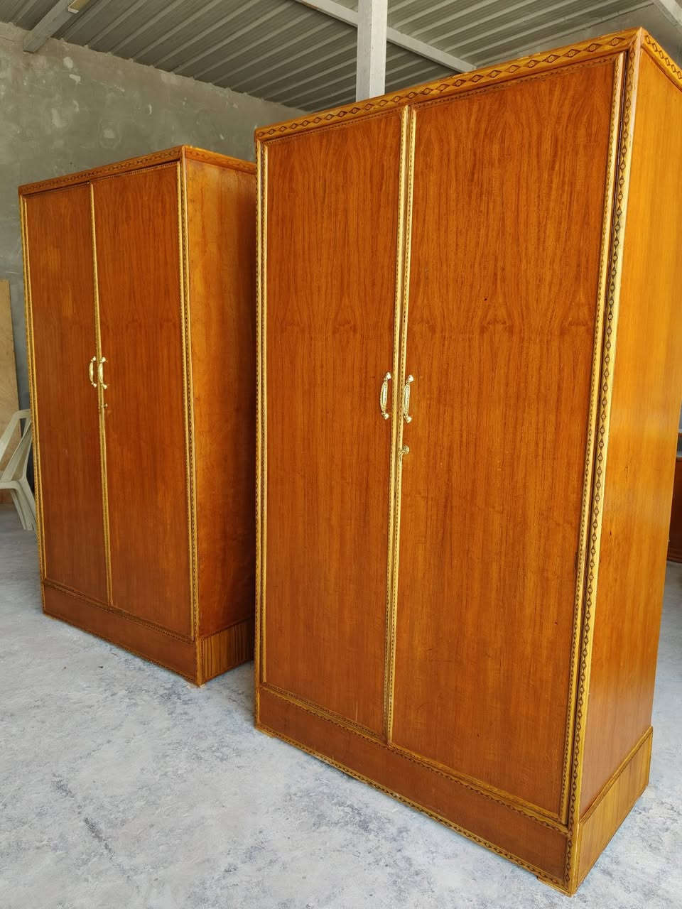 كناتير عدد 2 تسكام اخو الجديد سعر الواحد 150 واتساب أو اتصال *********** مكاني بابل حله أبو غرق قرب السيطره يوجد توصيل بكروه
