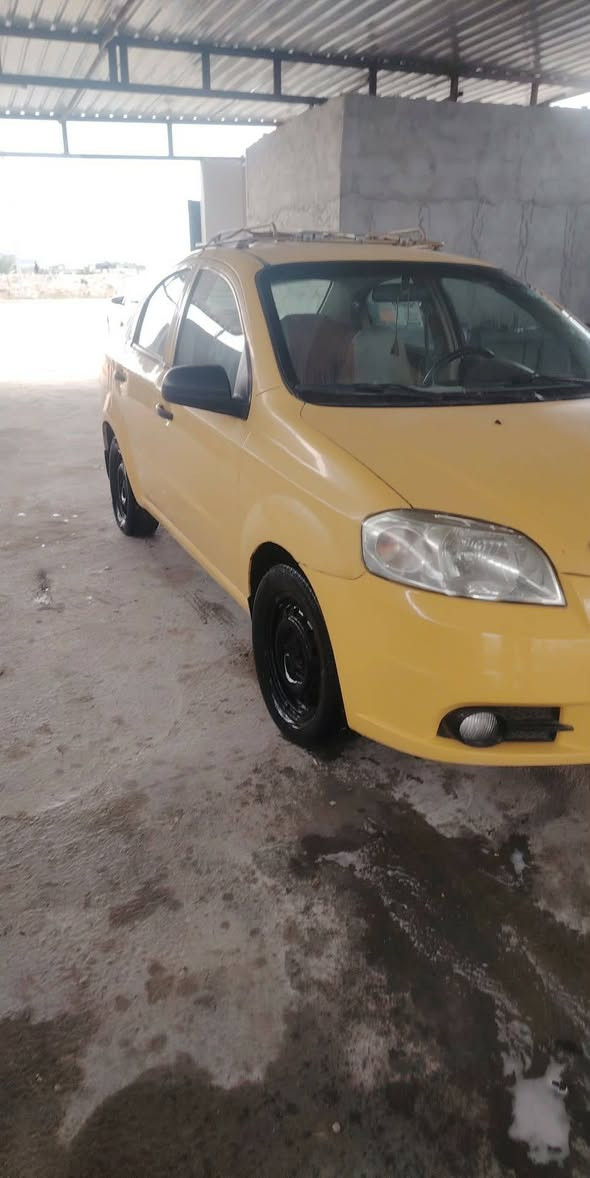 السلام عليكم افيو موديل 10 خليجه السياره مكفوله من كلشي حداديه تبريد دخل نضيف السياره بسمي تحويل ثاني يوم هيئه وغرامات مصفره السعر 50 وبيه مجال مكاني حله شارع 100 الرقم ***********
