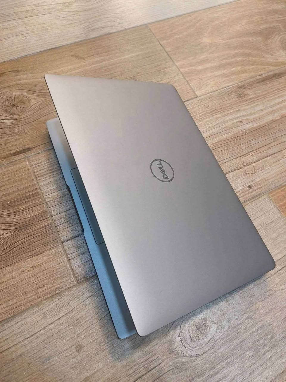 لابتوب سلم خفيف حديث معالج قوي وجيل عالي DELL 5420 Ci5 جيل حادي عشر  
. 
 السعر 315 الف  مع التوصيل والحقيبة والشاحن الأصلي 
. 
 النظافة شرط اخو الجديد وعل الفحص وين تريد
مناسب للدراسة والبرامج المكتبية والطباعة والتصفح والامن السيبراني وغيرها من البرامج 
……………………

 المعالج Core i5-11th جيل الحادي عشر 
 ذاكرة الوصول العشوائي (الرام) 8GB 
 التخزين( الهارد) SSD 256GB 
 مقاس شاشة 14 انج دقة عالية 
 منفذ HDMI & TYPE C 
شاحنة Type c 
 كيبورد  عربي انكليزي
الرام والهارد قابل للتطوير 
…………………………………
*********** بغداد, العراق
